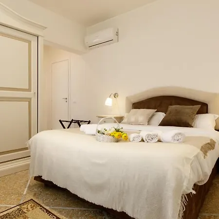 Da Rita 招待所 比萨